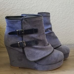 Velvet wedge booties sz 8.5/9 buckle zipper NEW